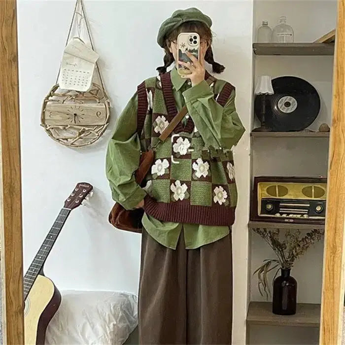 Retro Flower Grid Sweater Vest